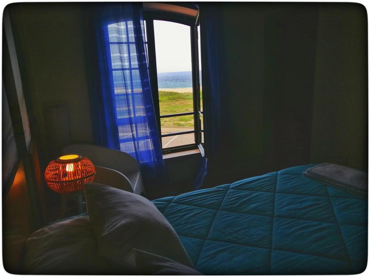 Supertubos Beach Hostel Atouguia Da Baleia Luaran gambar